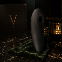 Womanizer Enhance™ Obsidian Black | Pleasure Air™ Technology | VÉLDIS