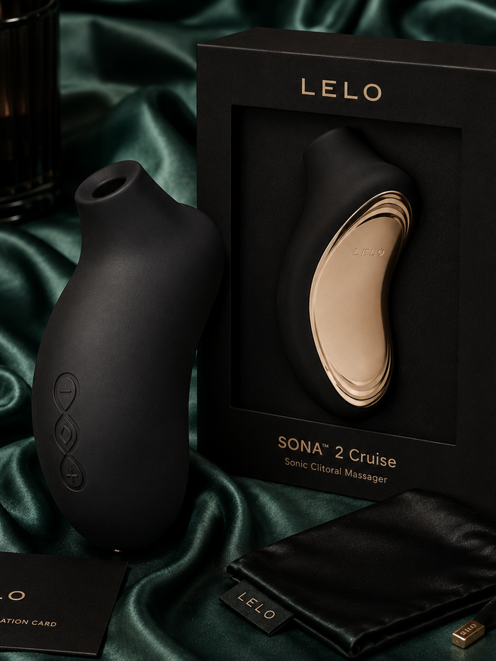 LELO SONA™ 2 Cruise in Obsidian Black with luxury presentation box on emerald green silk.