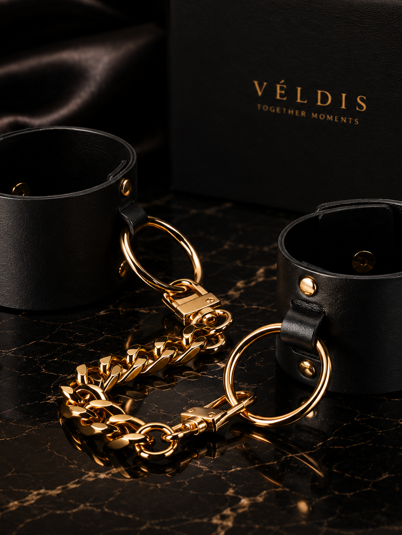 VÉLDIS MAZE Wide Cuffs – Obsidian Black