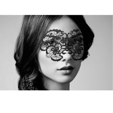 Anna — Vinyl Mask